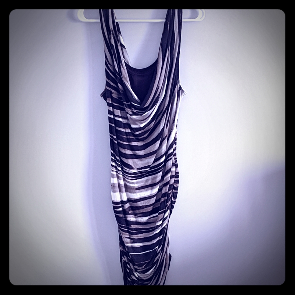 Stretchy print dress